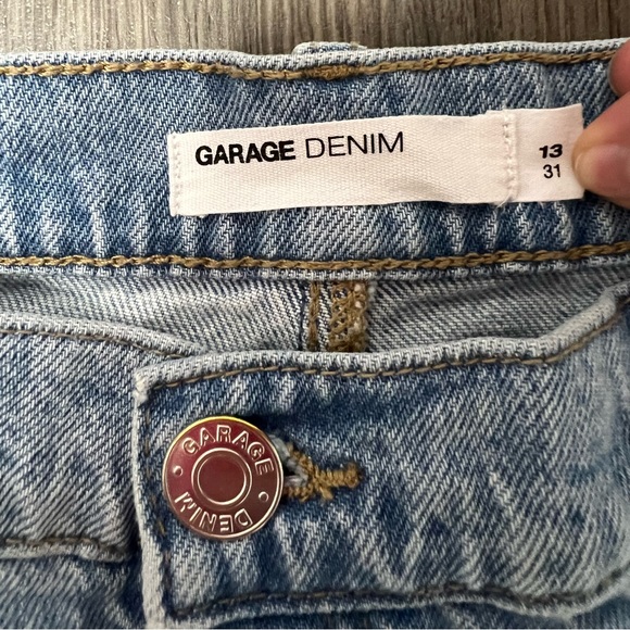 Garage Boyfriend Shorts - Picture 3 of 3